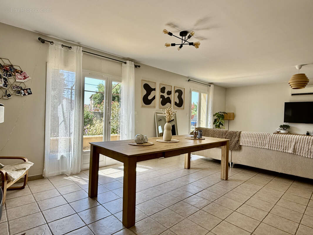 Maison à CHATEAURENARD