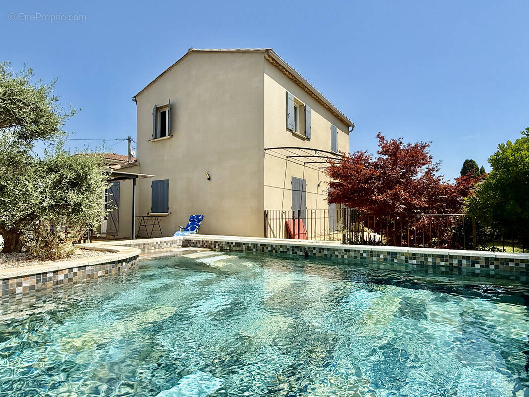 Maison à CHATEAURENARD