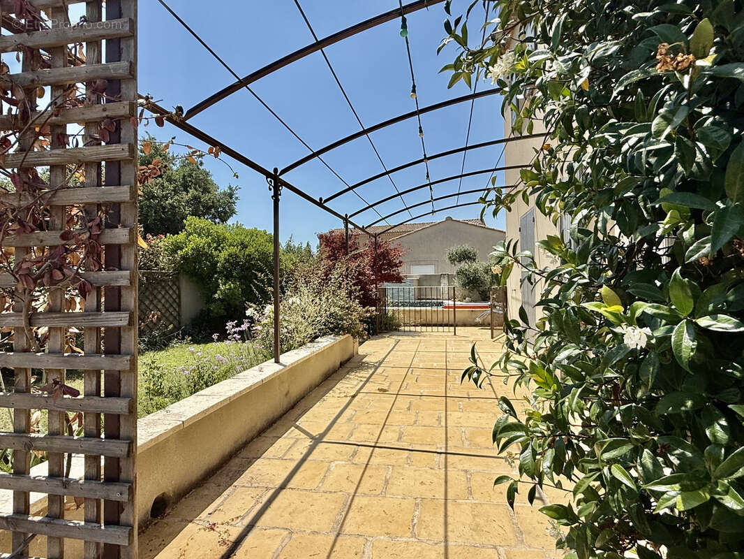 Maison à CHATEAURENARD