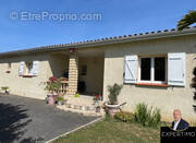 Maison à NEGREPELISSE