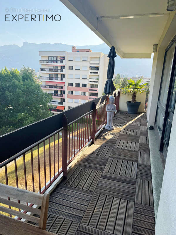 Appartement à ECHIROLLES