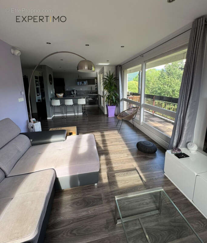 Appartement à ECHIROLLES