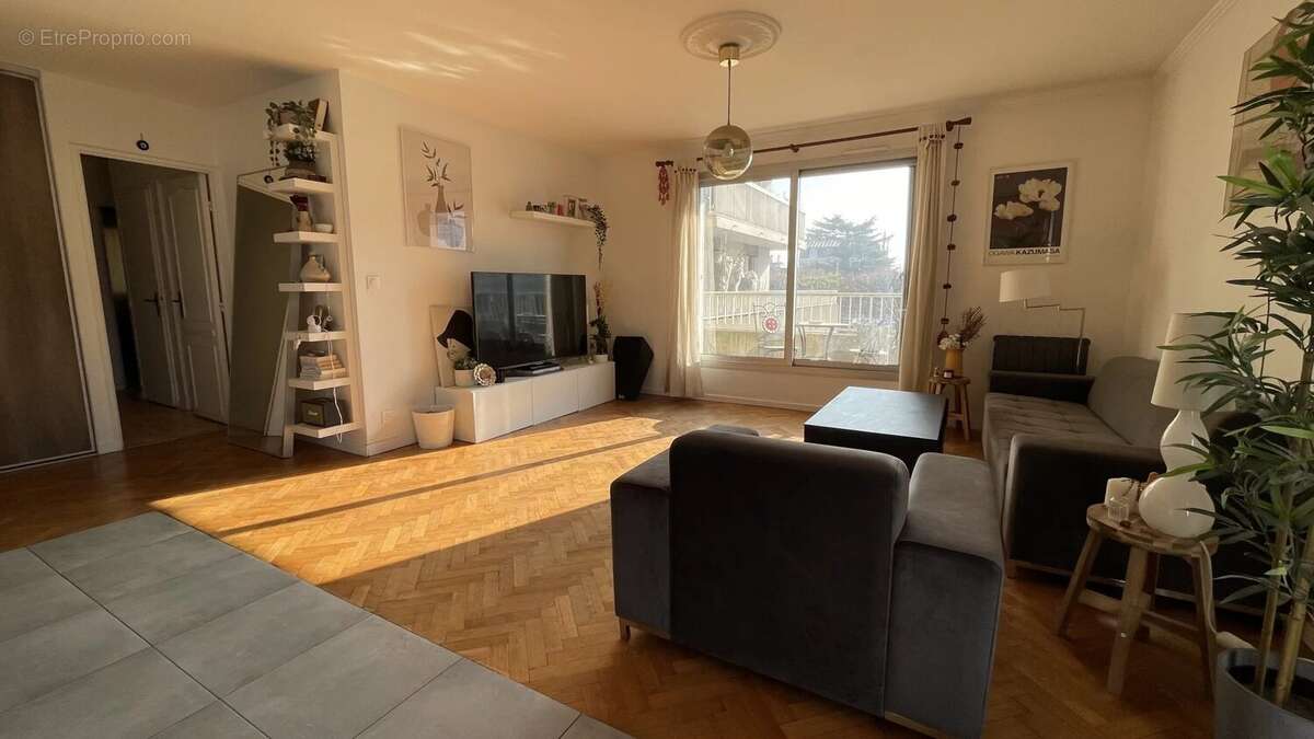 Appartement à VILLEMOMBLE