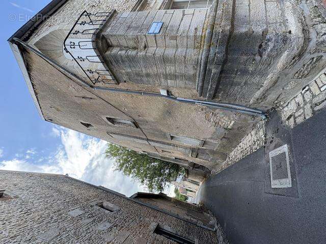 Maison à ENTRAINS-SUR-NOHAIN