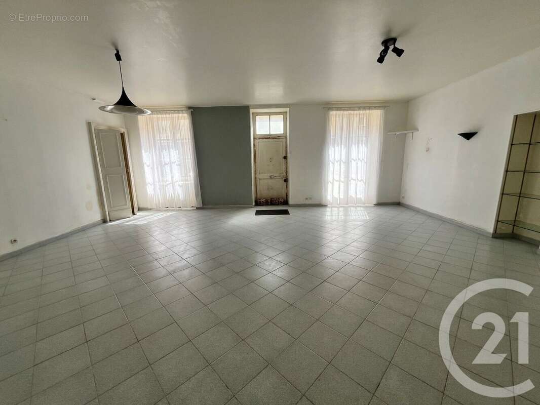 Maison à ENTRAINS-SUR-NOHAIN