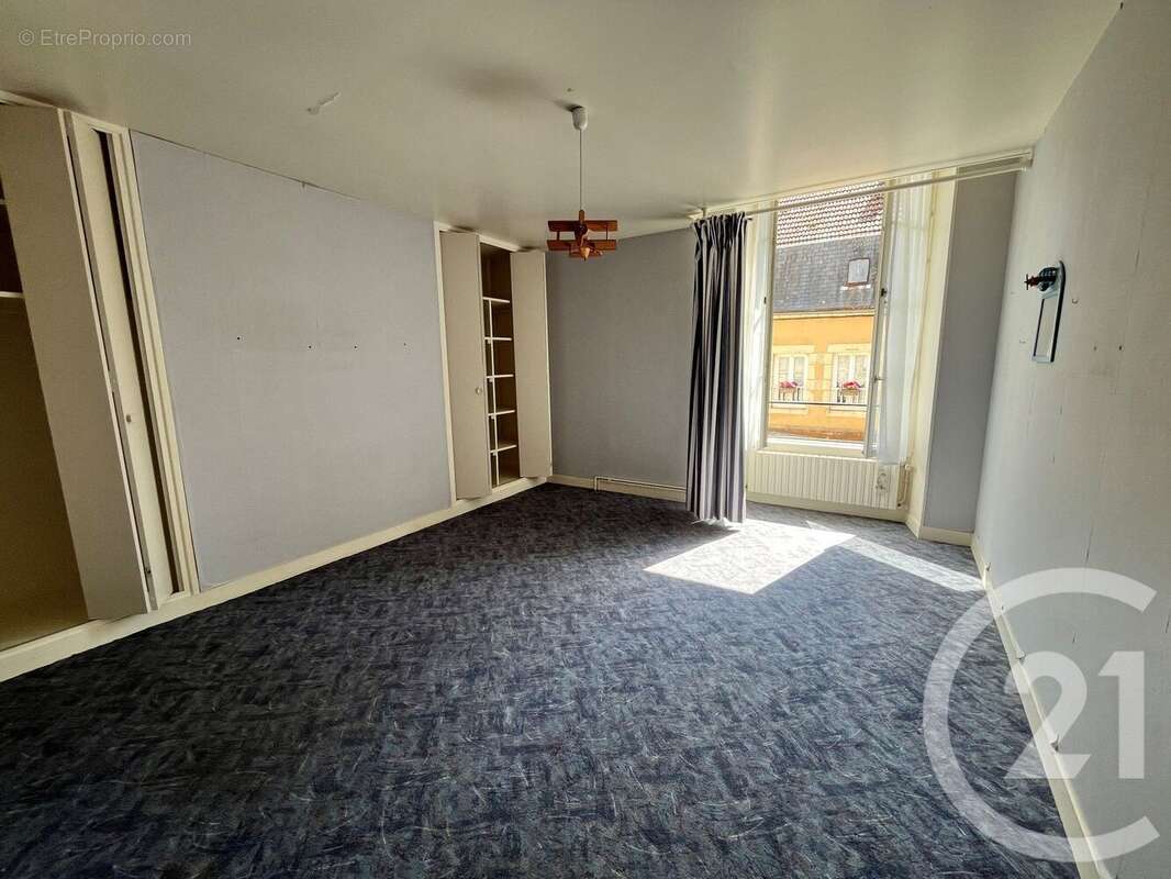 Maison à ENTRAINS-SUR-NOHAIN