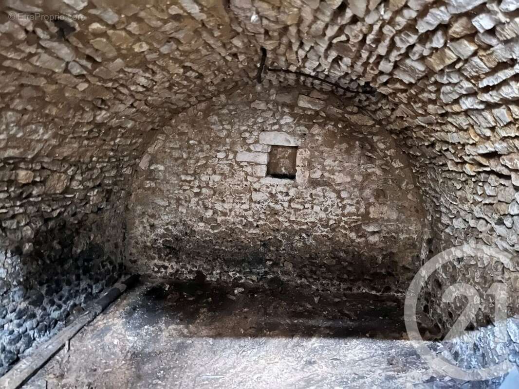 Maison à ENTRAINS-SUR-NOHAIN