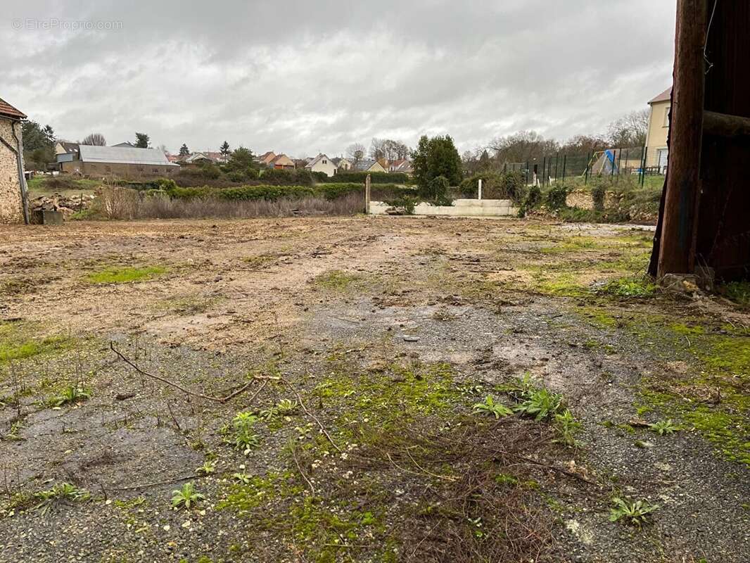 Terrain à AUNEAU