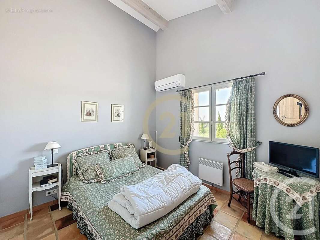 Maison à ROCHEFORT-DU-GARD