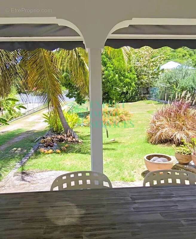 Maison à CAPESTERRE-DE-MARIE-GALANTE