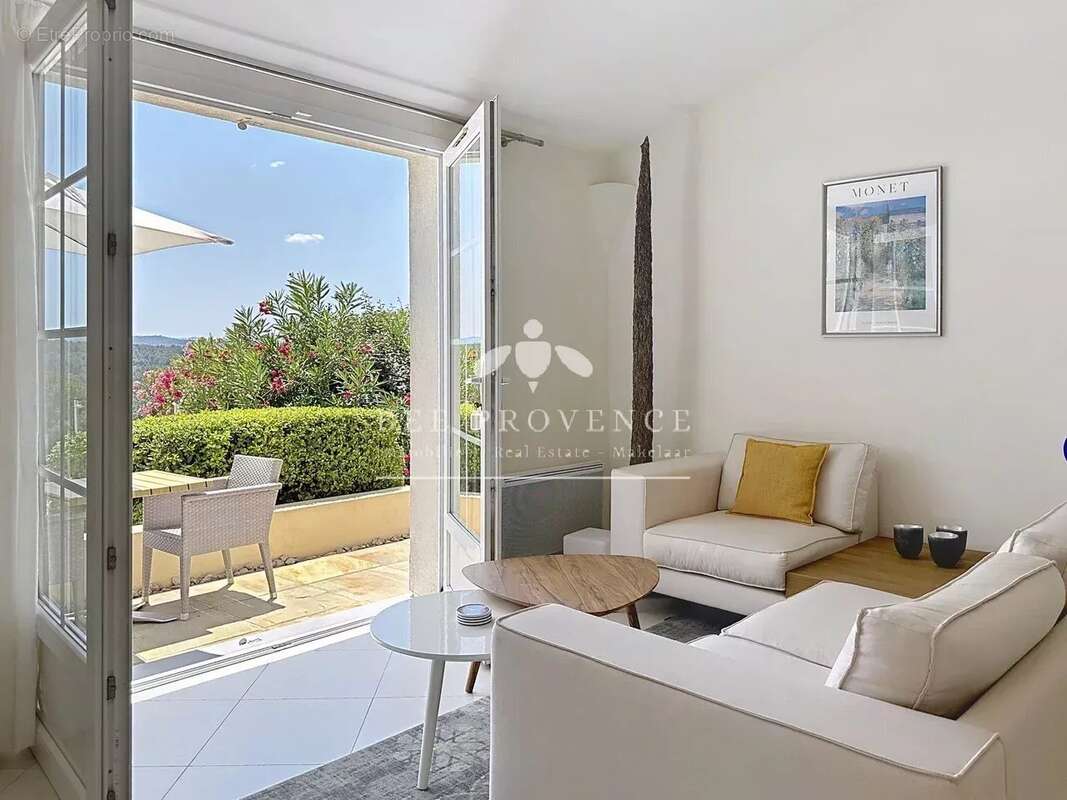 Maison à ENTRECASTEAUX