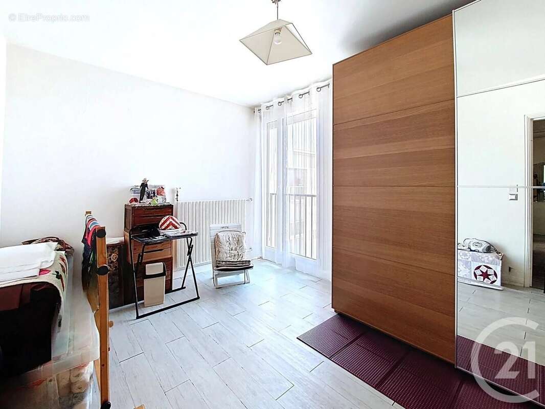Appartement à COLOMBES