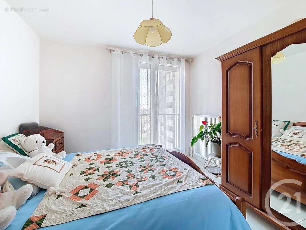 Appartement à COLOMBES