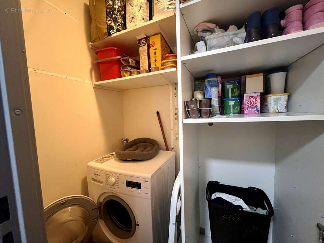 Appartement à CARROS