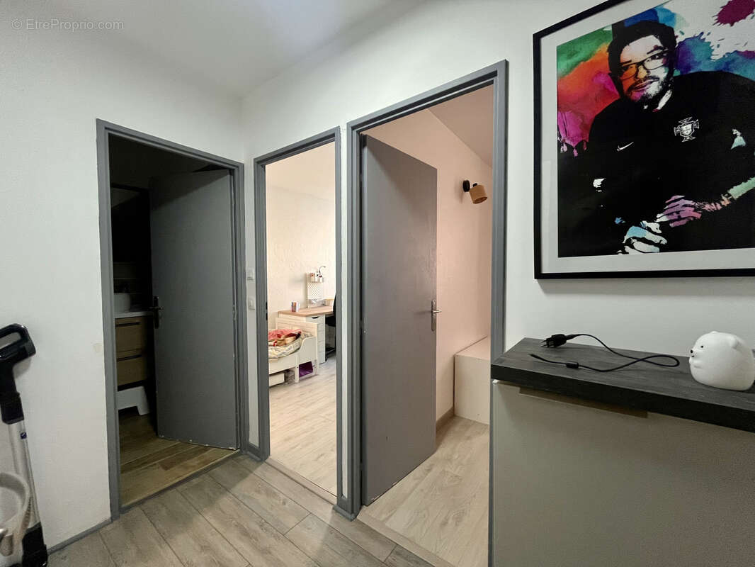 Appartement à CARROS