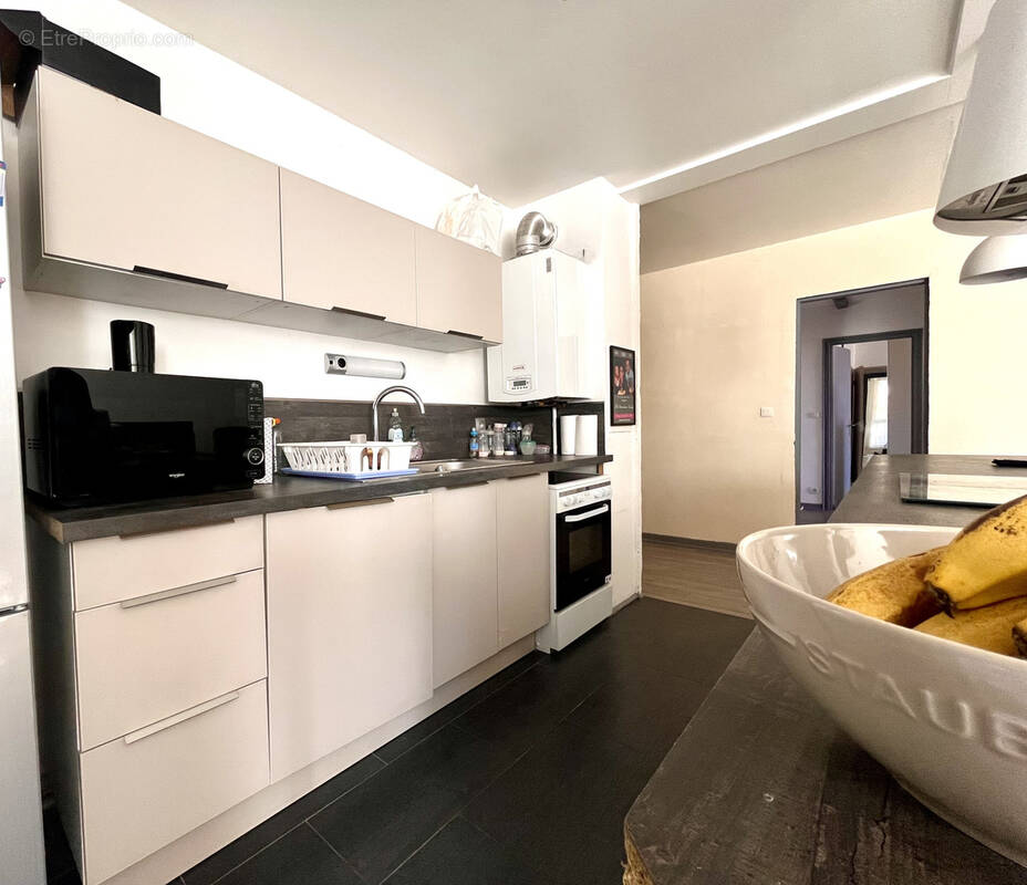 Appartement à CARROS