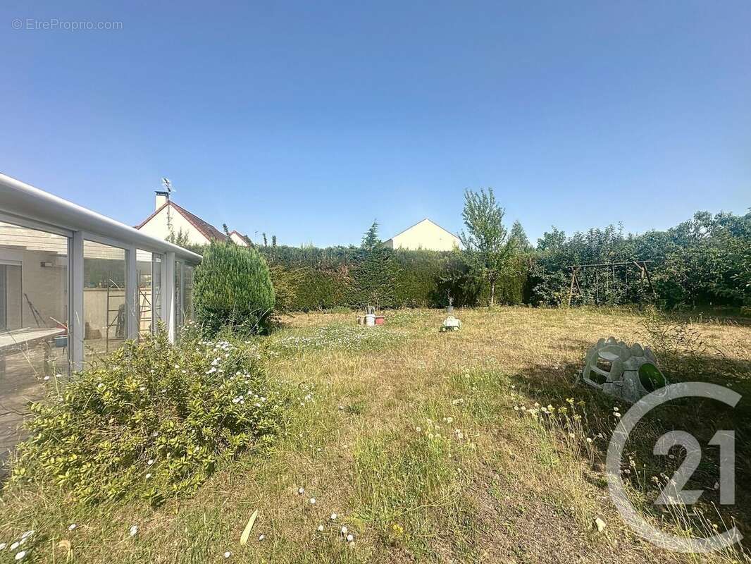 Maison à VARENNES-SUR-SEINE