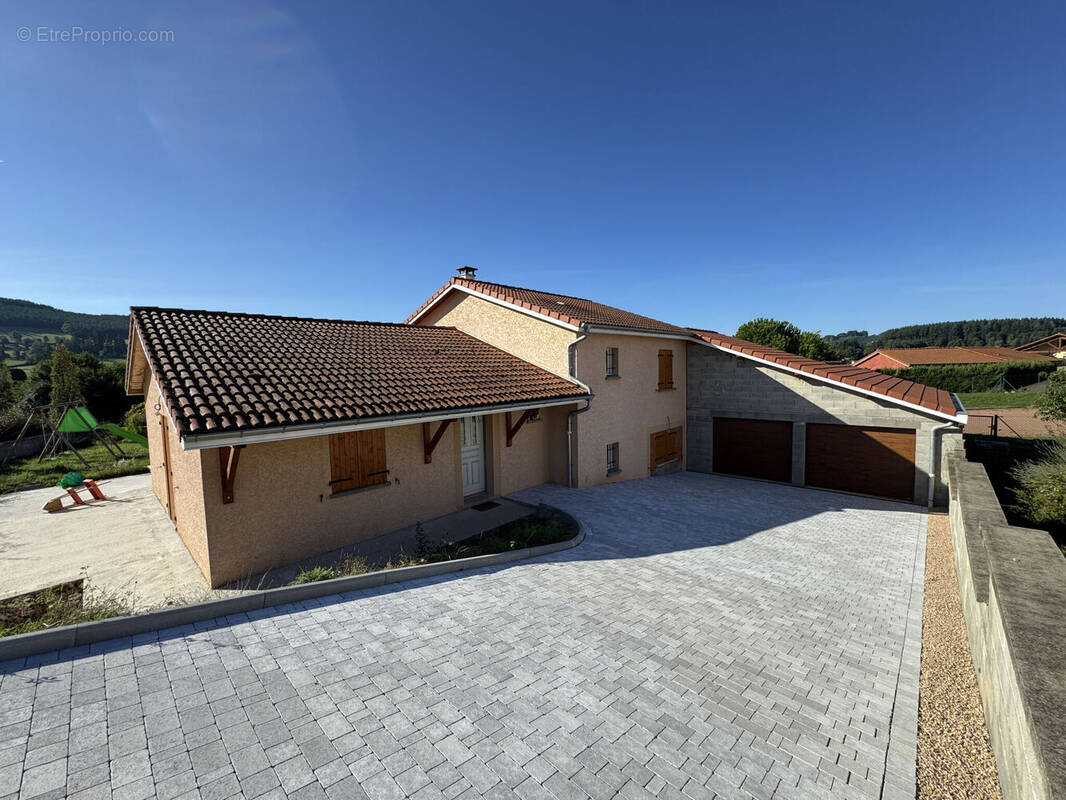 Photo 1 - Maison à AMPLEPUIS