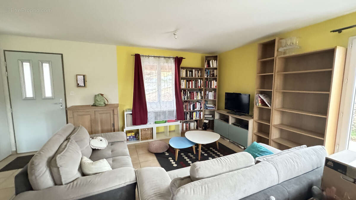 Photo 2 - Maison à AMPLEPUIS