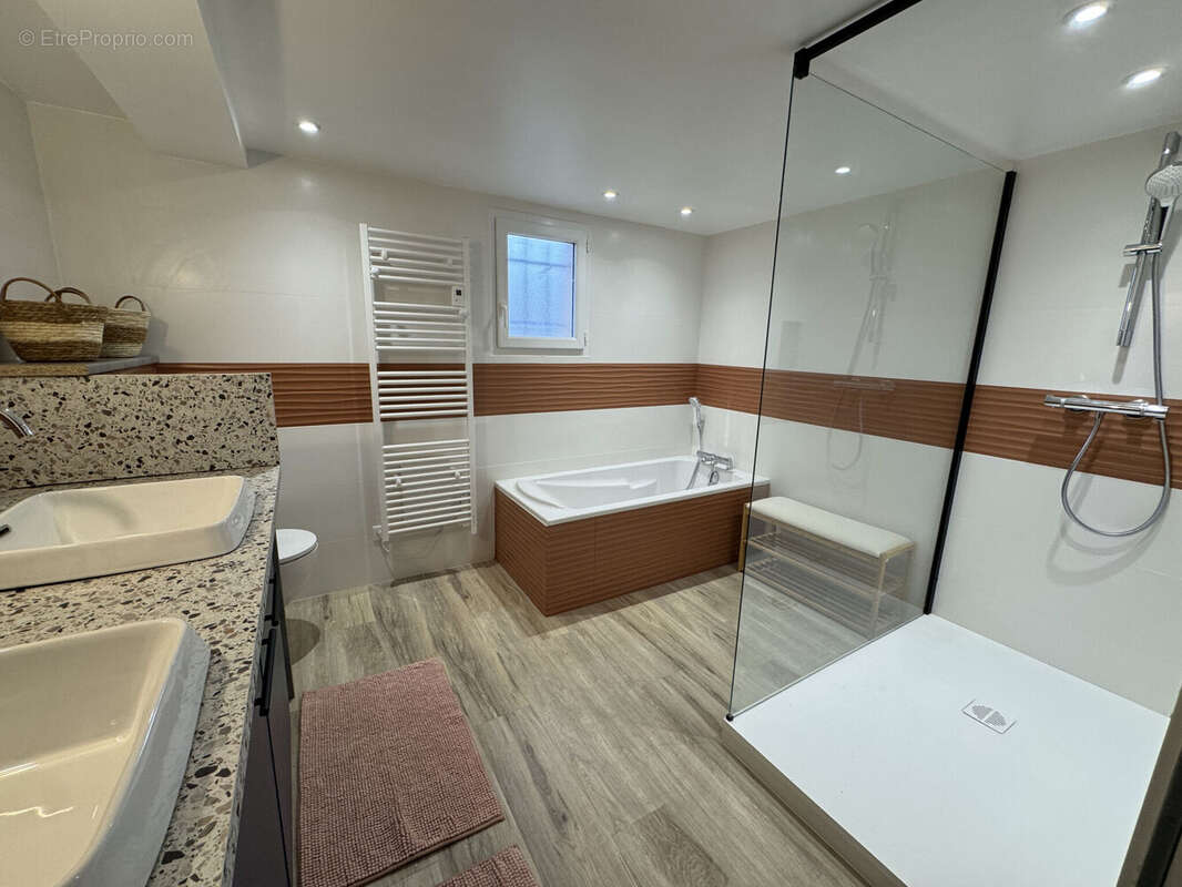 Photo 8 - Maison à AMPLEPUIS