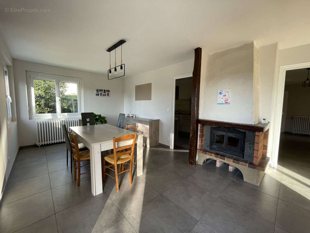 Photo 3 - Maison à COURS-LA-VILLE