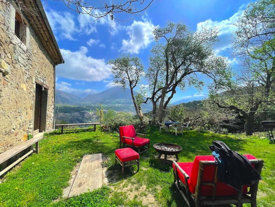 Maison à CORNILLON-EN-TRIEVES