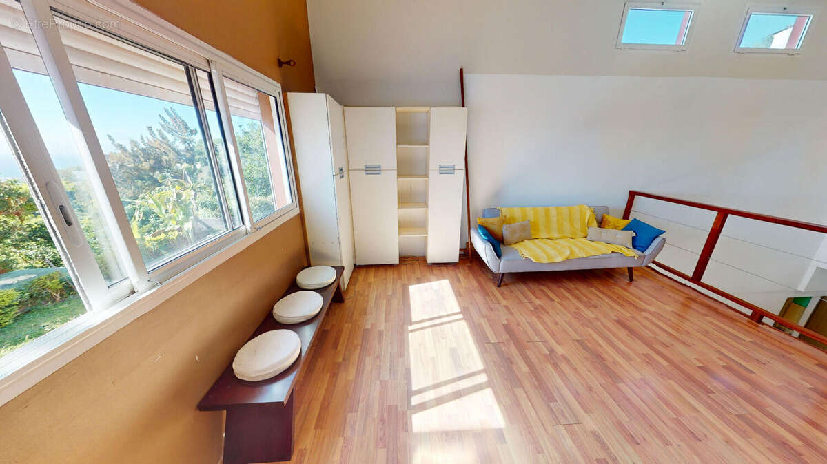 Maison à SAINT-DENIS