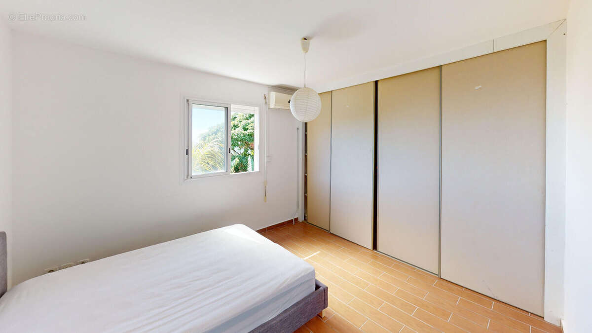 Maison à SAINT-DENIS