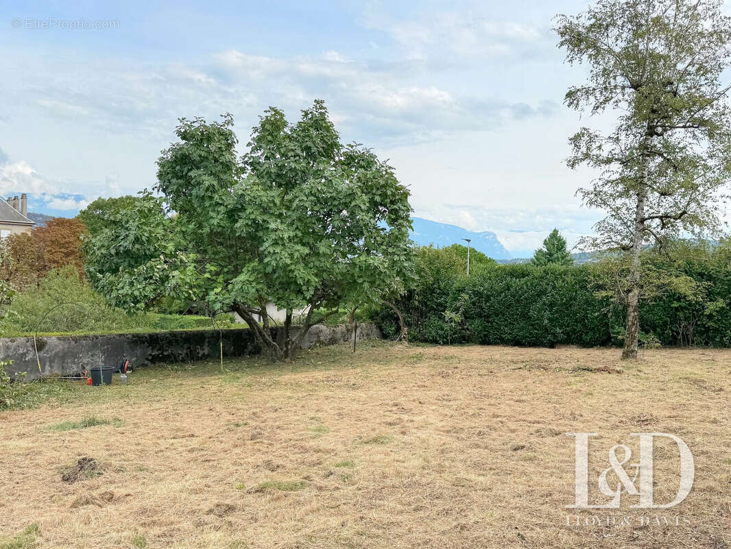 Terrain à CHAMBERY