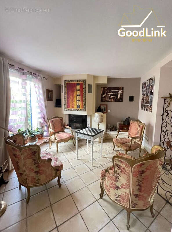 Maison à SAINT-GERMAIN-LES-CORBEIL