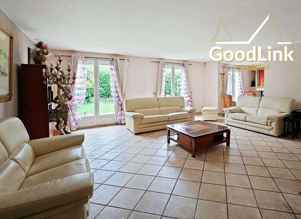 Maison à SAINT-GERMAIN-LES-CORBEIL