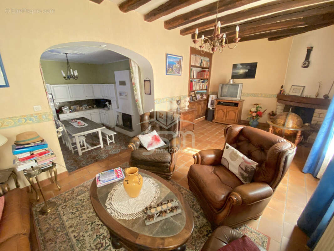 Maison à SAINTE-MAURE-DE-TOURAINE