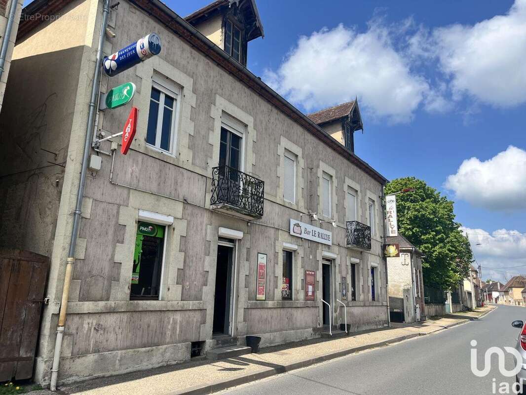 Photo 6 - Commerce à NEUILLY-LE-REAL