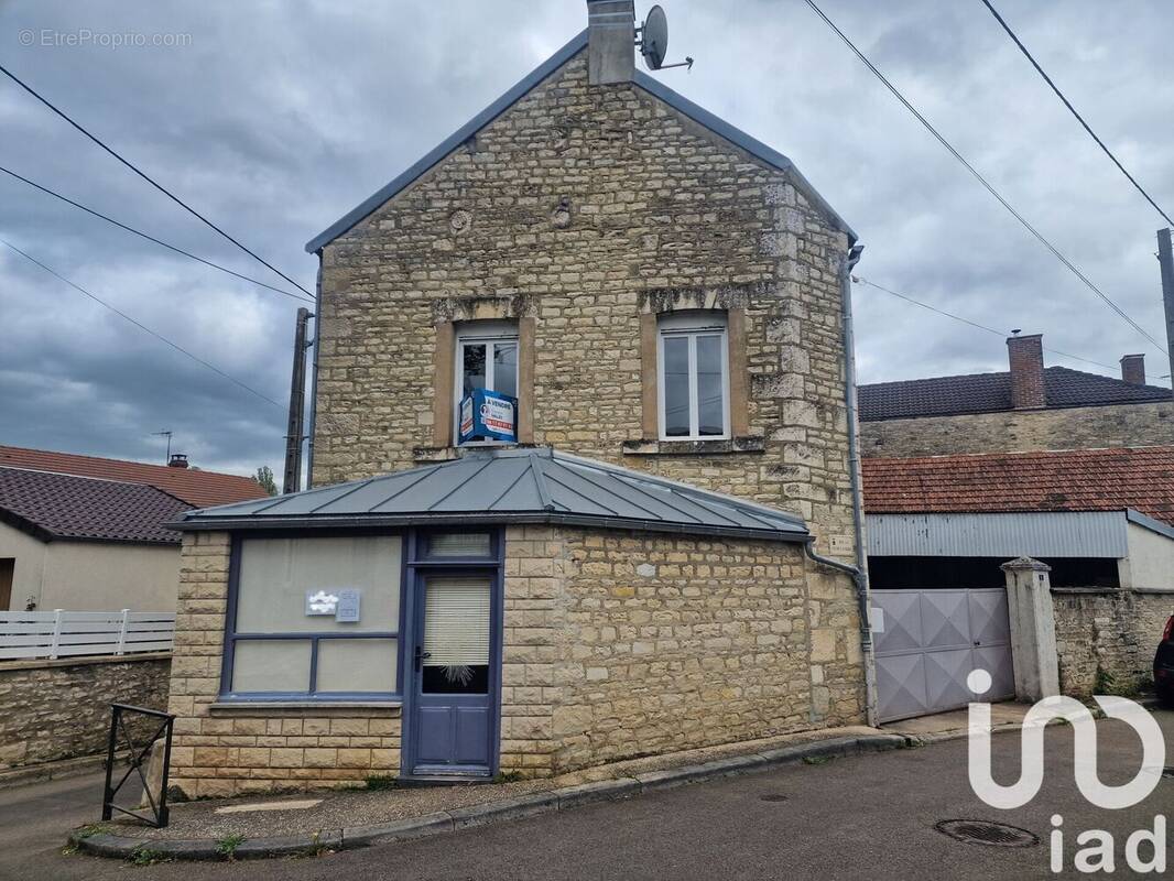 Photo 1 - Maison à LEZINNES