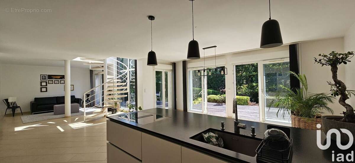 Photo 2 - Maison à NOISEAU