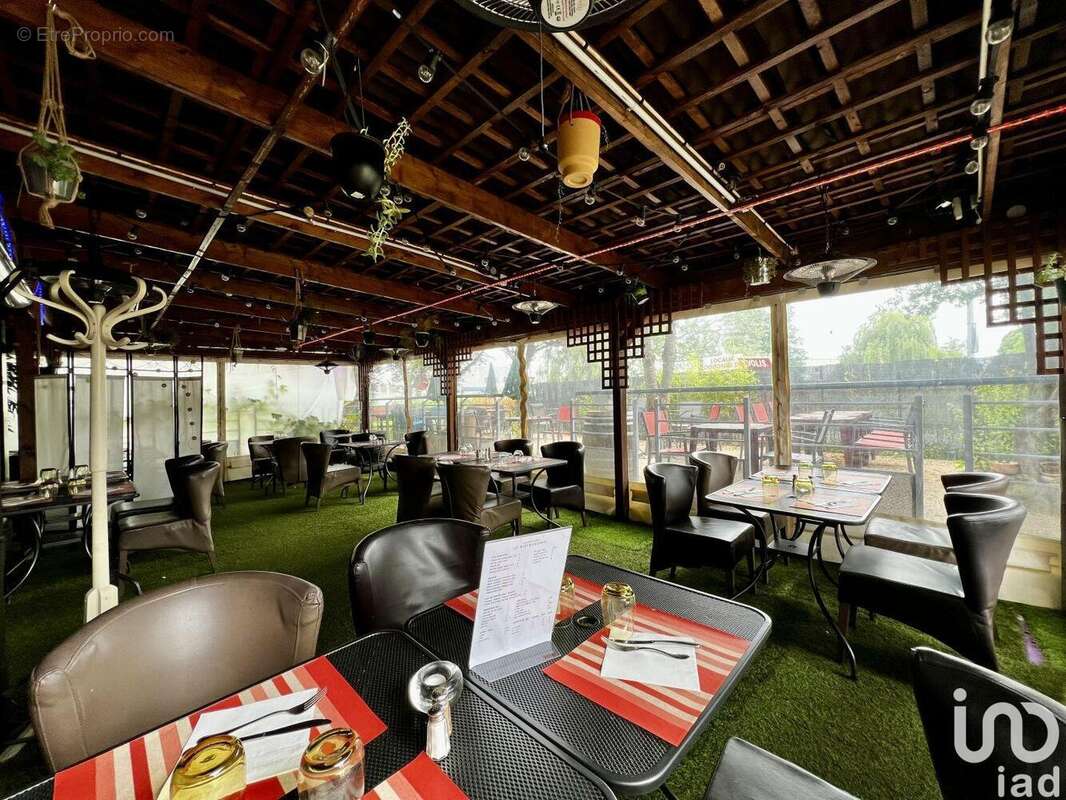 Photo 3 - Commerce à MORANGIS