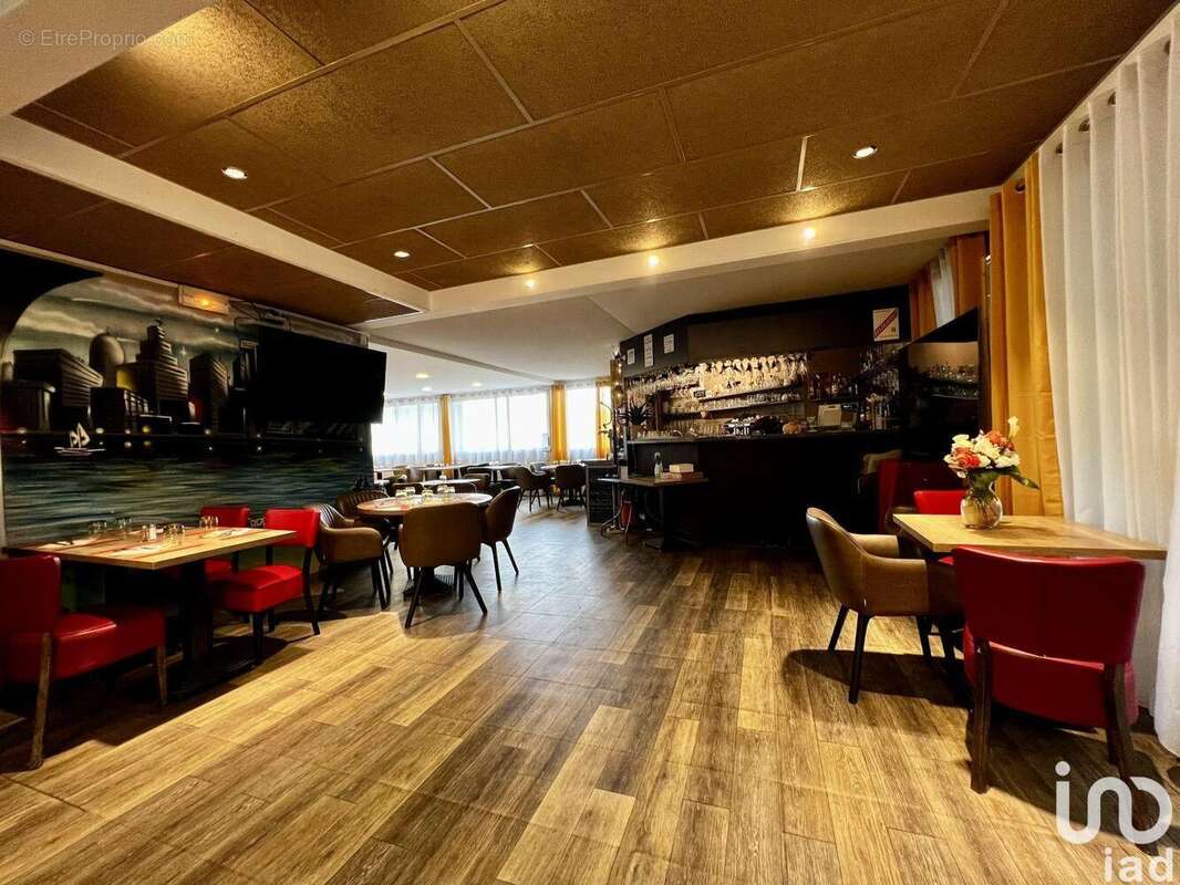 Photo 9 - Commerce à MORANGIS