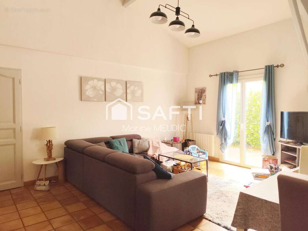 Photo 2 - Maison à SAINT-CAPRAIS-DE-BORDEAUX