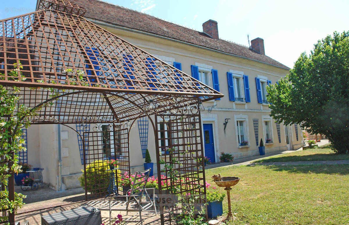 Maison à CHARMOY