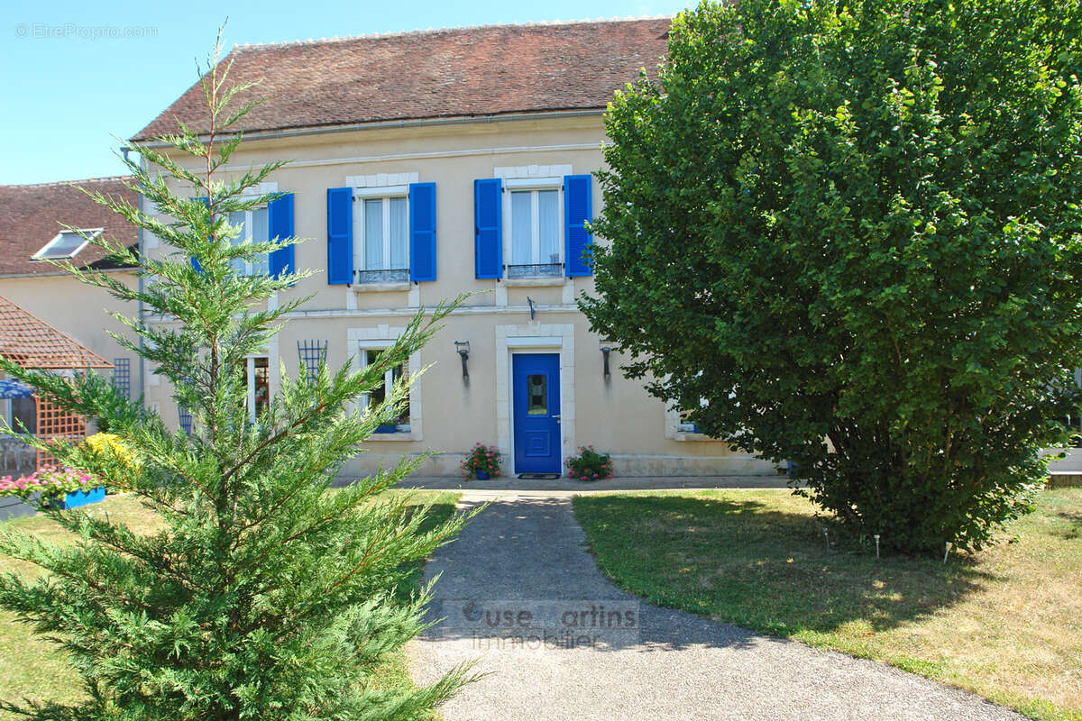 Maison à CHARMOY