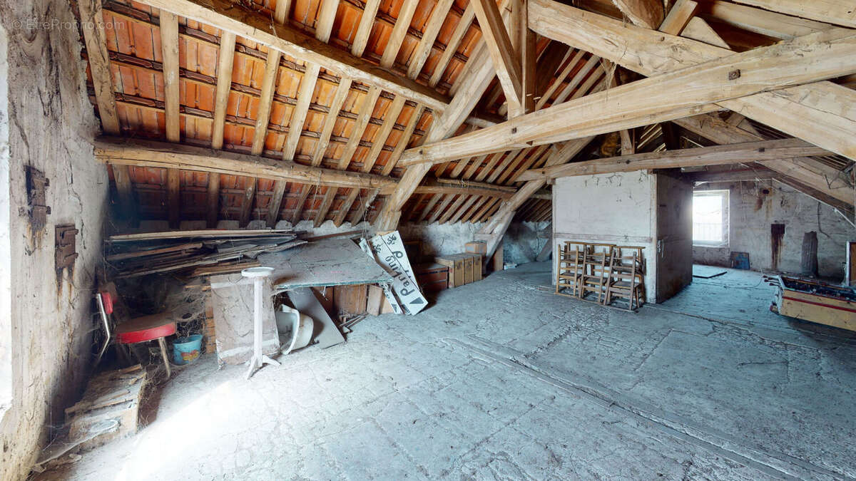 Maison à BRUYERES-LE-CHATEL