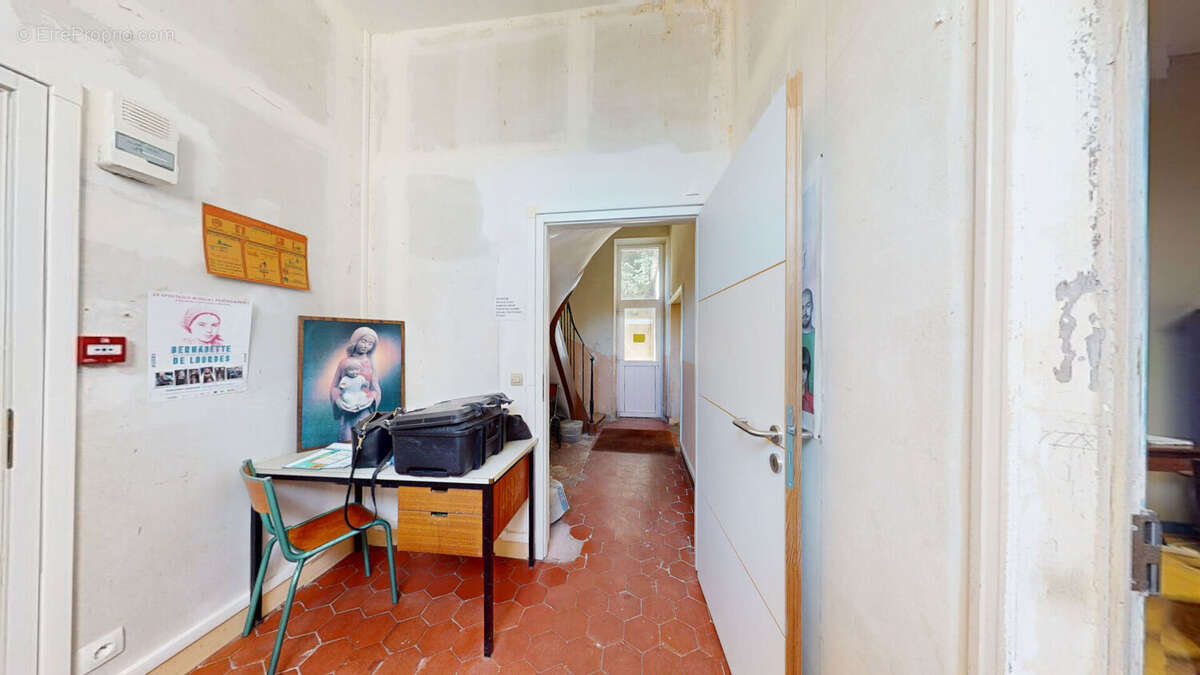 Maison à BRUYERES-LE-CHATEL