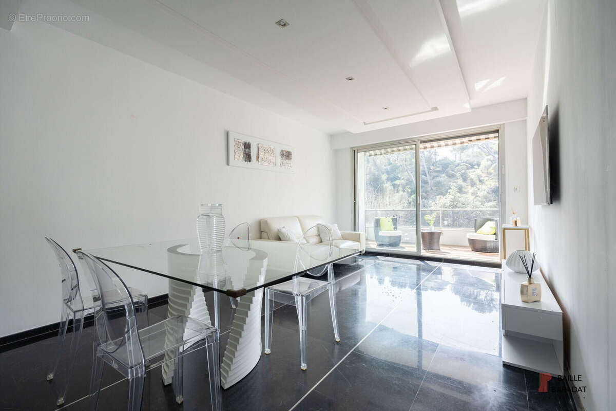 Photo 3 - Appartement à MARSEILLE-8E