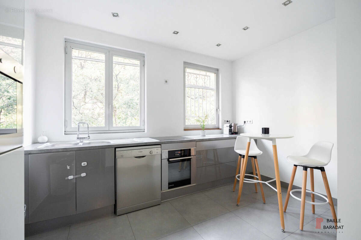 Photo 4 - Appartement à MARSEILLE-8E