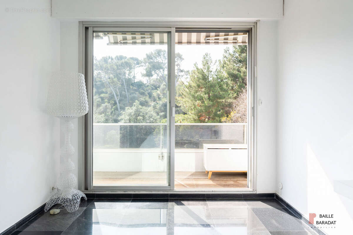 Photo 6 - Appartement à MARSEILLE-8E