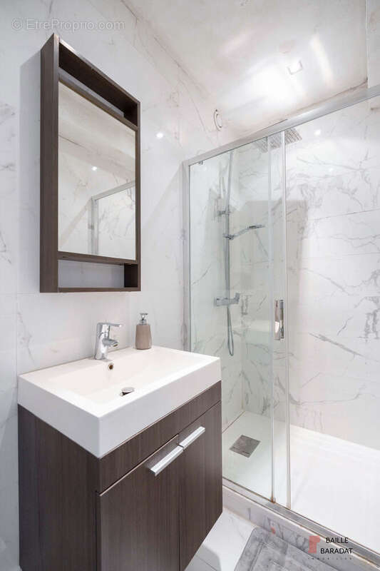 Photo 8 - Appartement à MARSEILLE-8E