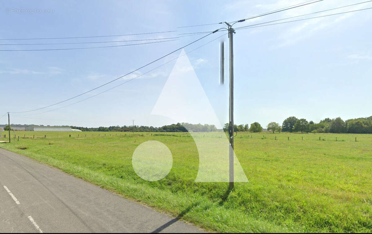 Terrain à GIVRY-EN-ARGONNE