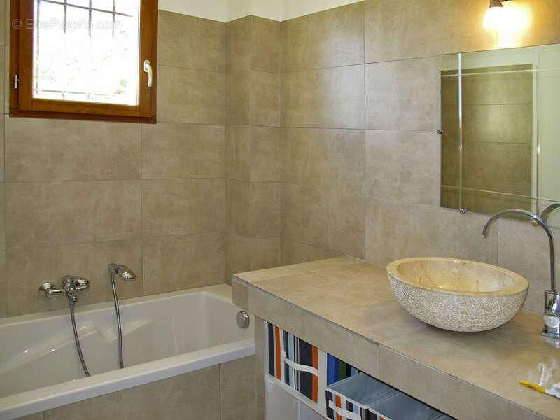 Maison à GOUDARGUES