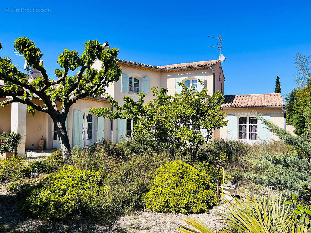 Maison à BAGNOLS-SUR-CEZE
