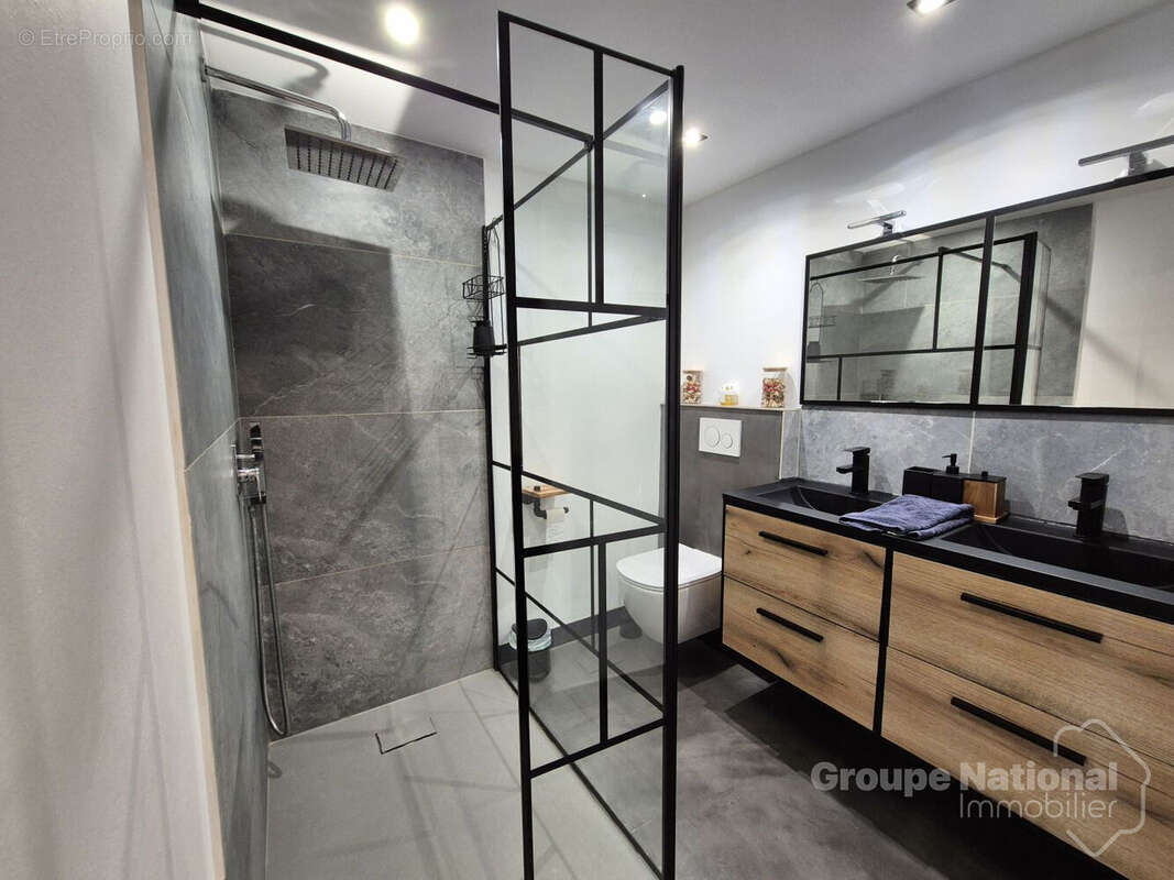 Maison à SAINT-MARTIN-D&#039;ARDECHE